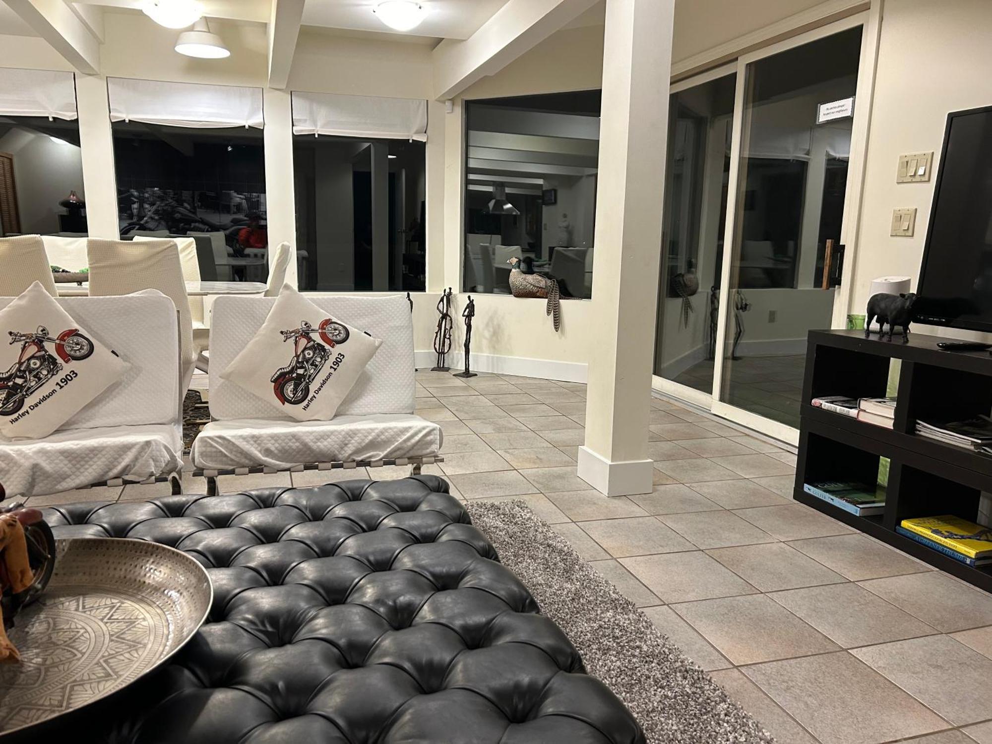 Seymour Private Bedroom, Ensuite Bathroom With Shared Pool, Hot Tub With Views North Vancouver Exterior foto