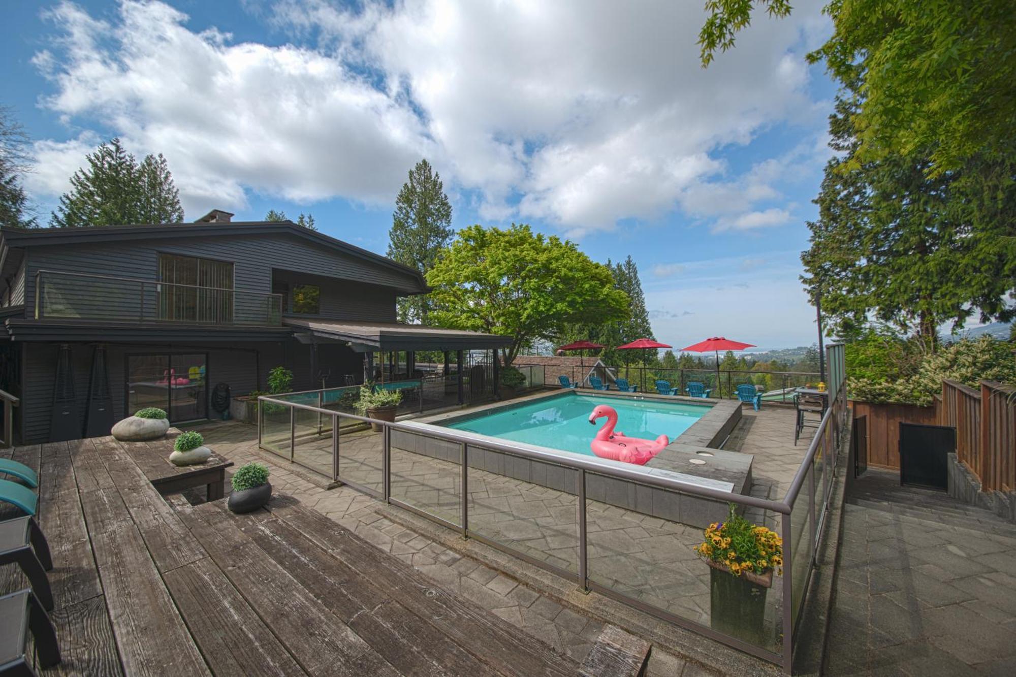 Seymour Private Bedroom, Ensuite Bathroom With Shared Pool, Hot Tub With Views North Vancouver Exterior foto